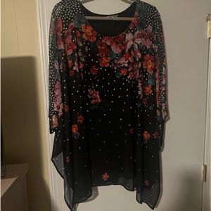 Catherines floral top with built in tank, sz 3x